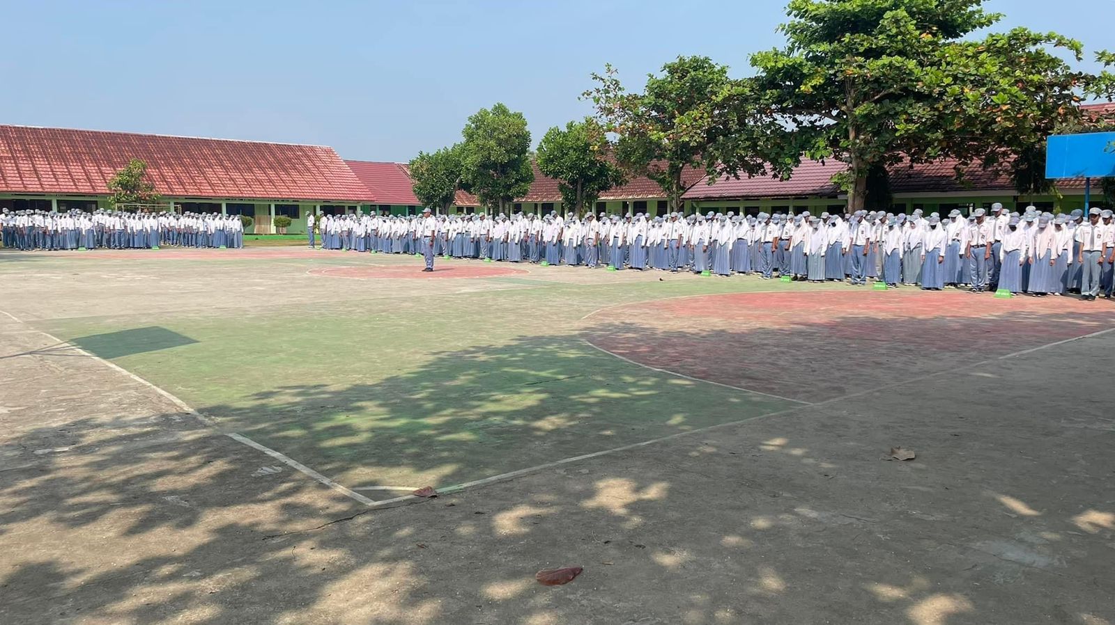 LEBIH MEMAKNAI HUT RI MELALUI UPACARA PENGIBARAN BENDERA MERAH PUTIH 17 AGUSTUS 2023